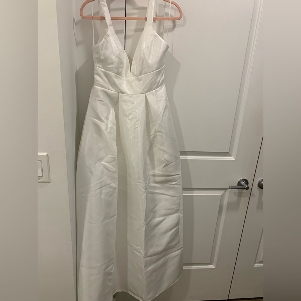Lulu’s Sleeveless Maxi Dress with Pockets